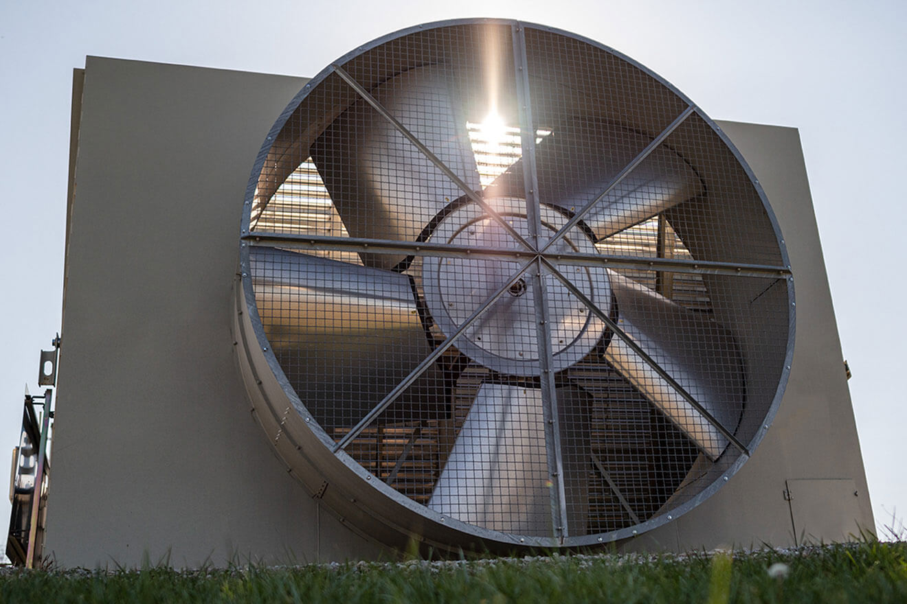 Class 10000 MAG at Moore Fans testing facility ultra low noise